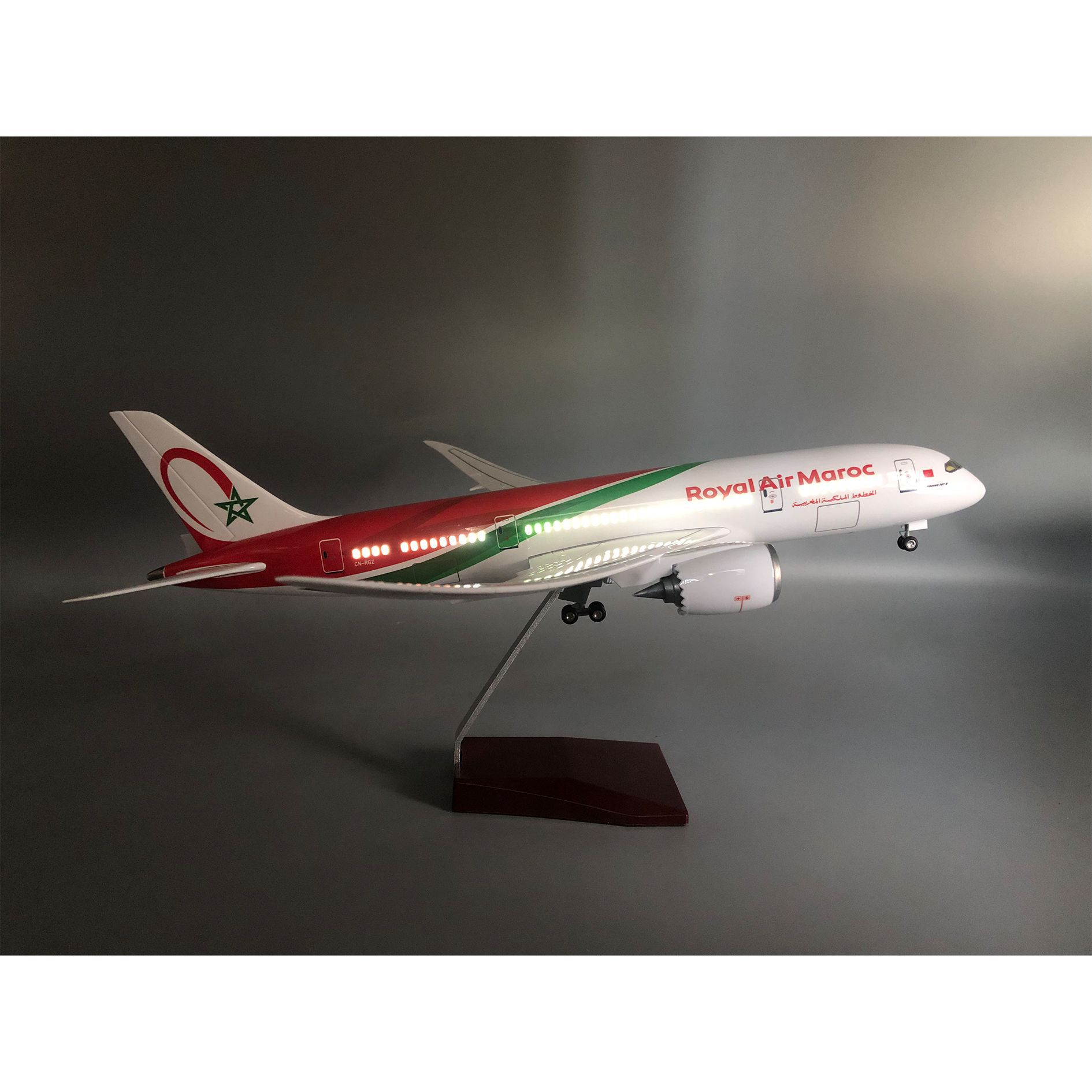 Modellino di Aereo Royal Air M - Office Technology recensione e prezzo