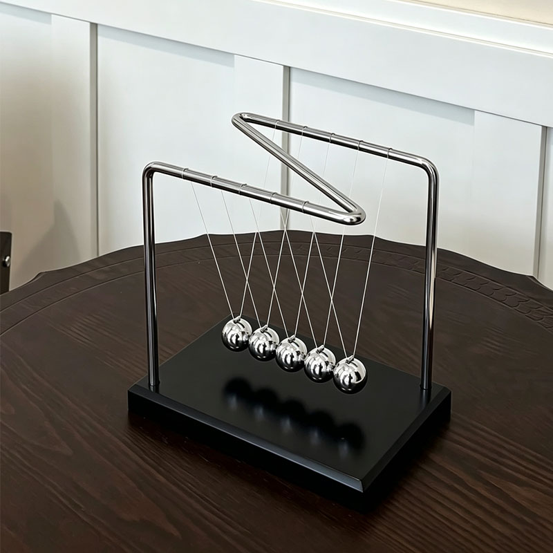 Pendolo di Newton a Forma di N - Office Technology recensione e prezzo